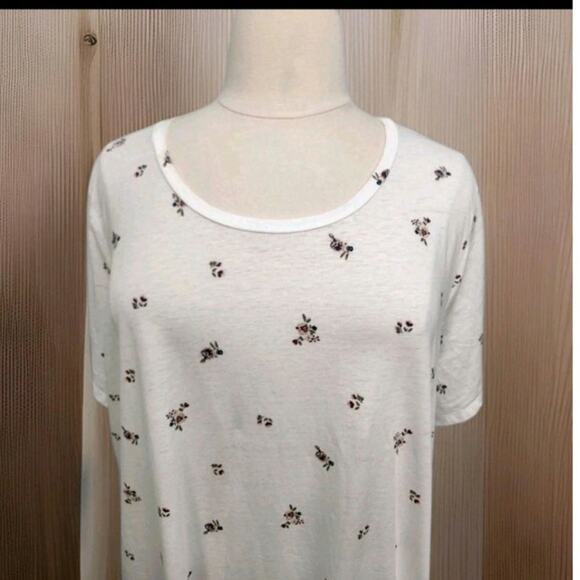 C&C California Tee Size 3X Short Sleeves Ditsy Floral - Picture 3 of 12